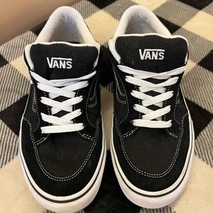 Black/white vans